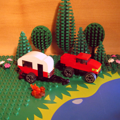 Dan's Custom Tiny Teardrop Camper With Tow Vehicle: Combo Pack (LEGO Microbuild)