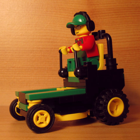 Dan's Custom Zero Turn Mower Green (for your LEGO town)