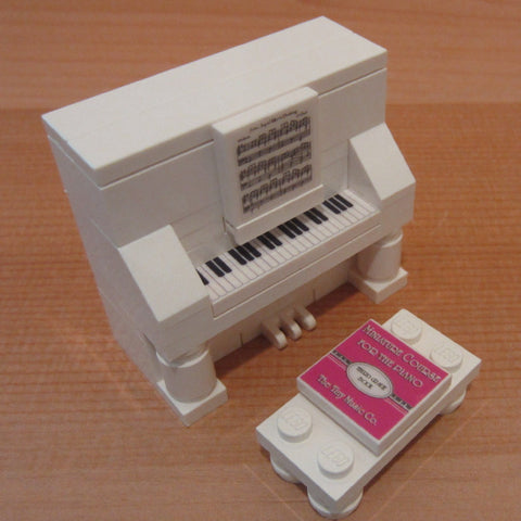 Dan's Custom Upright Piano White (for your LEGO town)