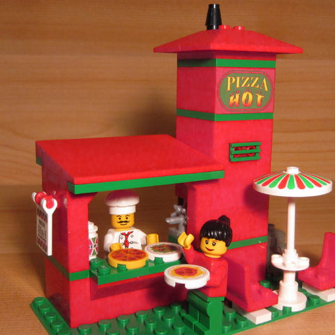 Dan's Custom Italian Pizza Restaurant (for your LEGO town)
